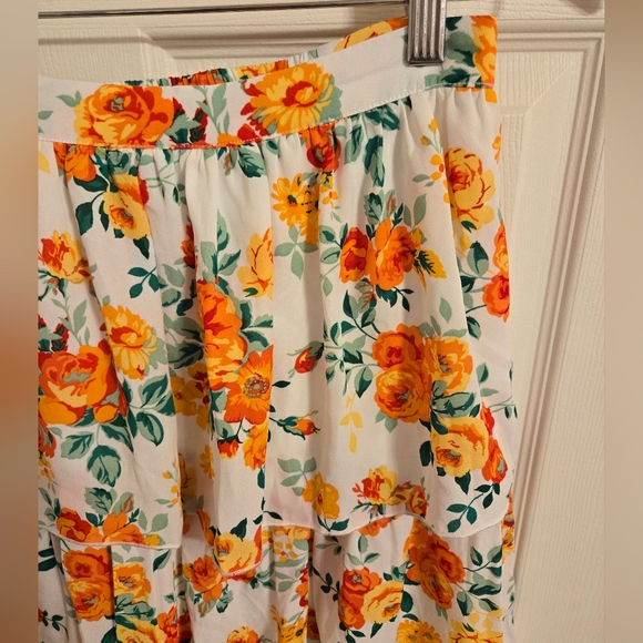 WAYF White And Orange Floral Tiered Ruffle Maxi Skirt Size Small - Picture 3 of 8